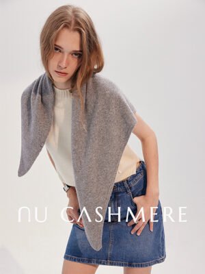 nu senses ·100% Pure Cashmere Triangle Scarf