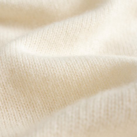 nu senses 18 gauge Loro Piana baby cashmere knit close up texture detail